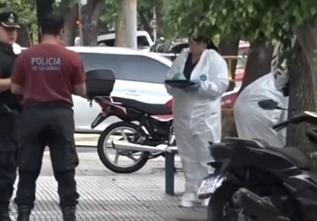 Operativo policial y de emergencias en Villa Devoto