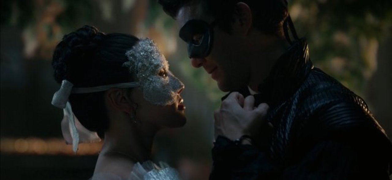 Benedict Bridgerton y Sophie Beckett en la temporada 4