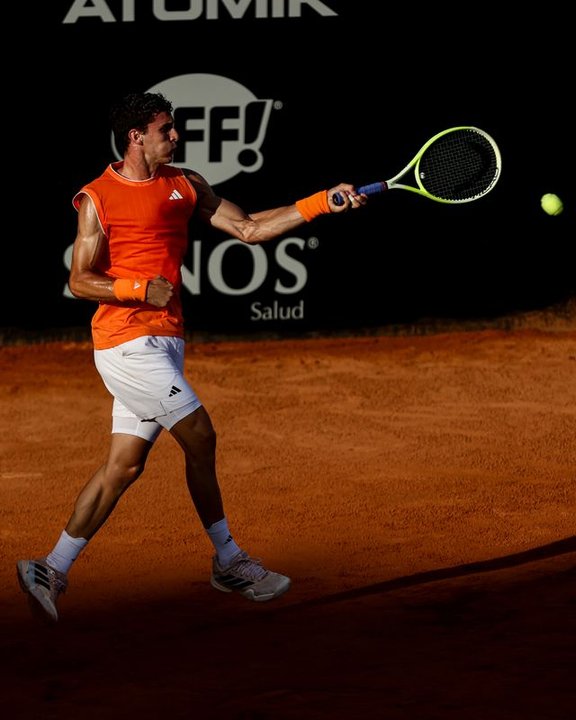 Tenistas argentinos en acción en el Challenger de Rosario