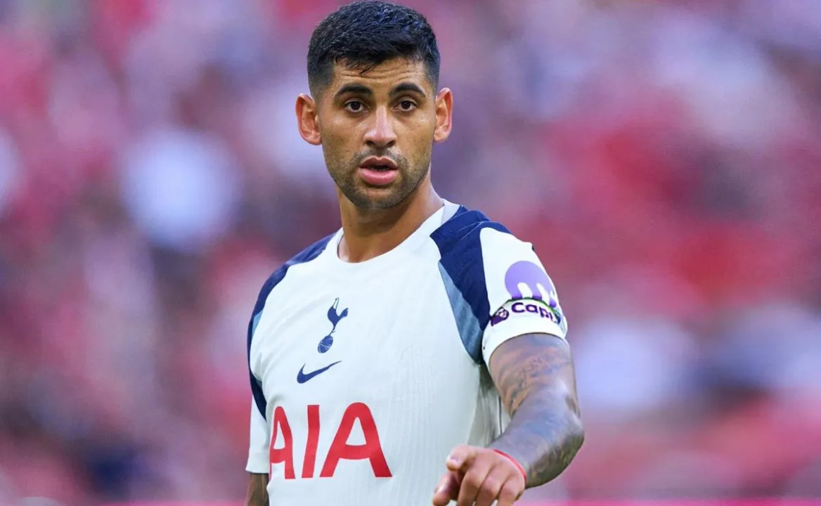 Crisis en el Tottenham: Cuti Romero sale por lesión en un partido complicado