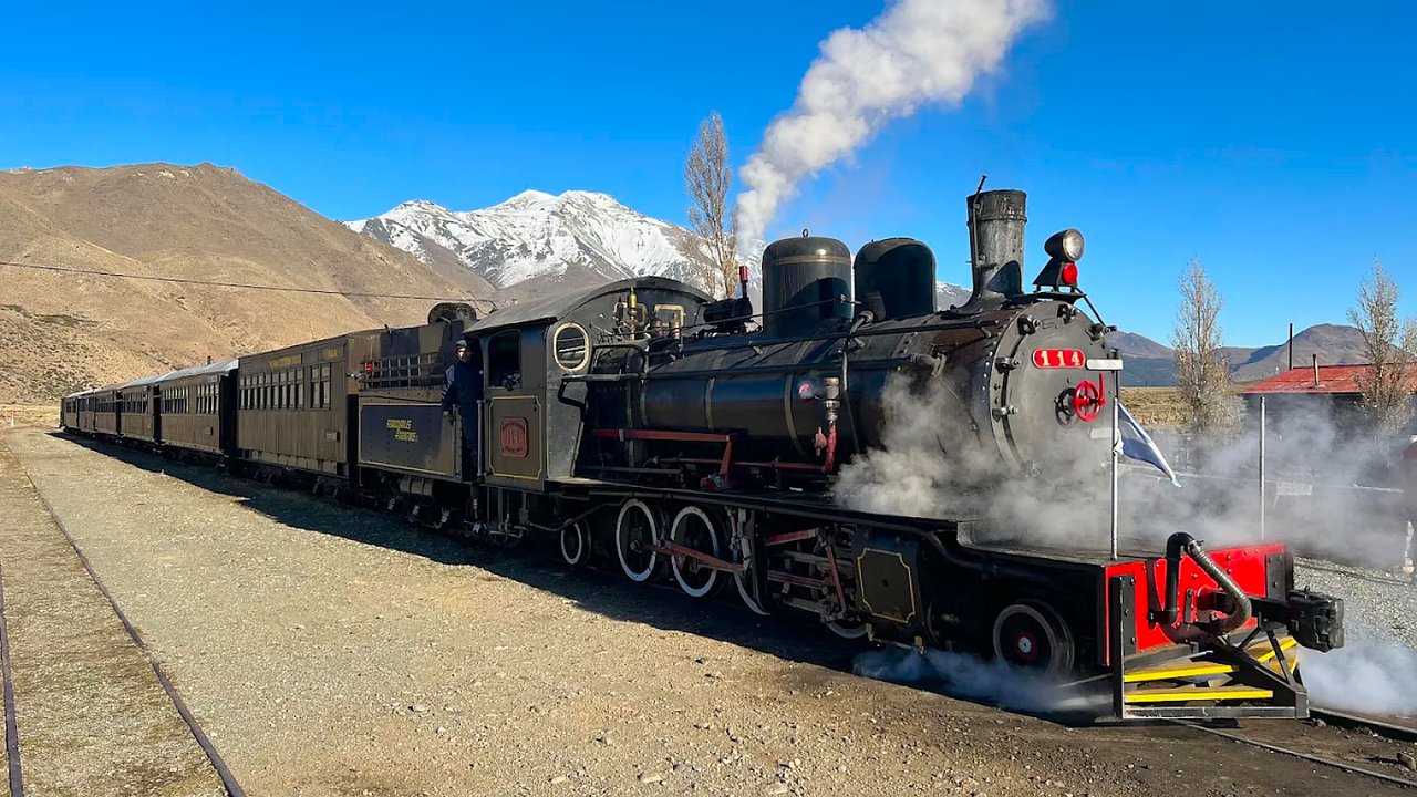 Locomotora histórica de La Trochita en la Patagonia
