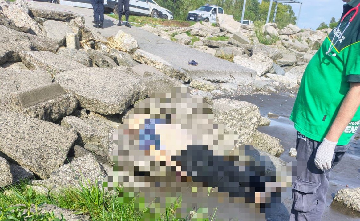 Playa de Punta Lara donde fue hallado el cuerpo de un ex funcionario de Ensenada