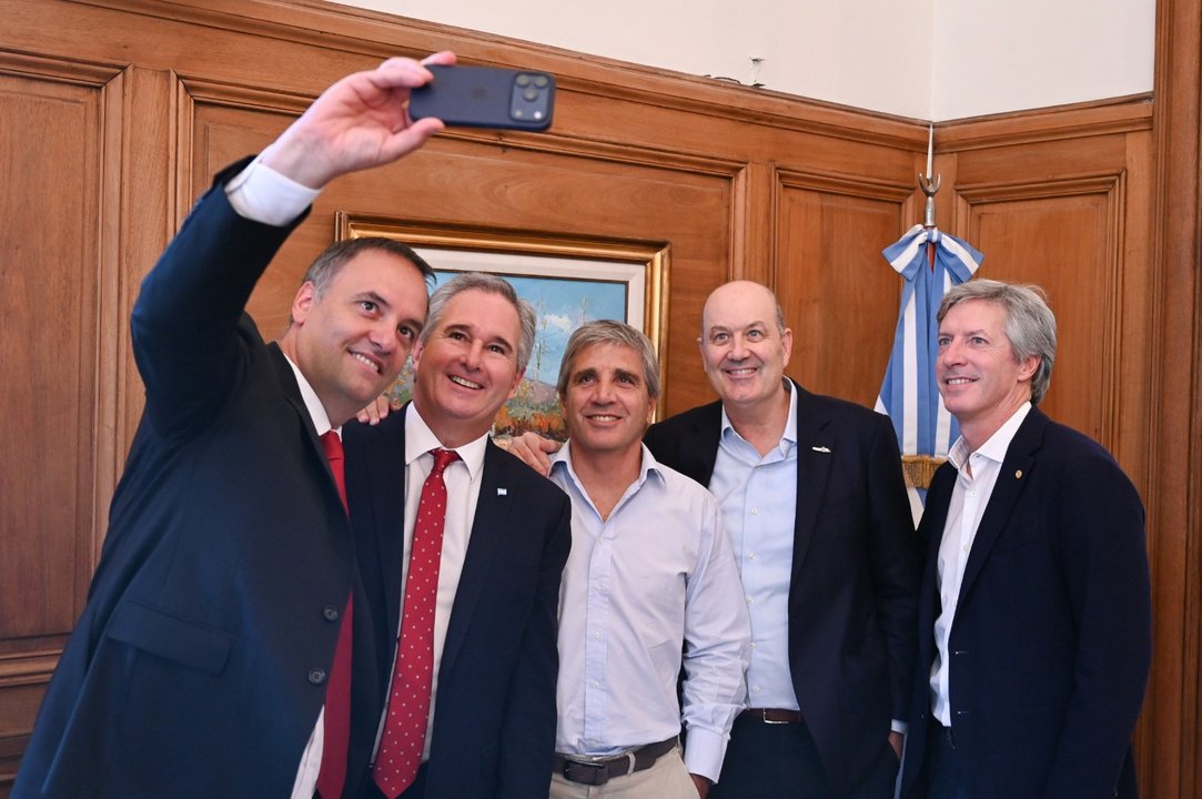 Manuel Adorni durante la conferencia de prensa en Casa Rosada