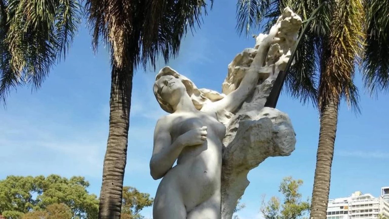 Escultura La Cigale en el Parque Tres de Febrero, Palermo