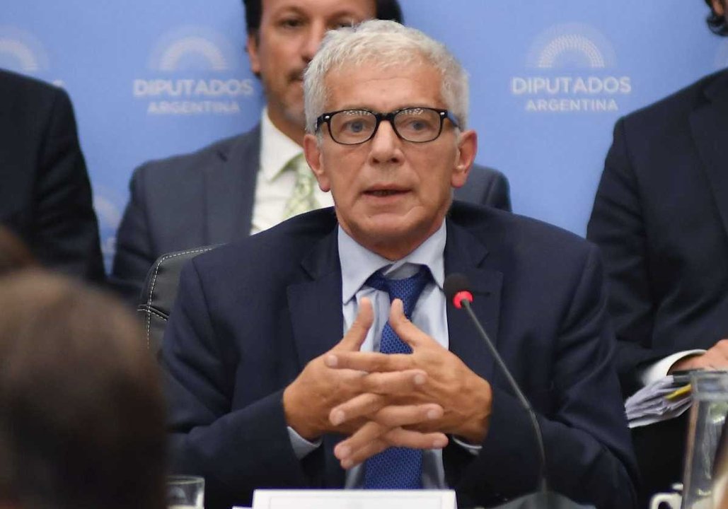 Mariano Cúneo Libarona junto al presidente Javier Milei en un acto oficial
