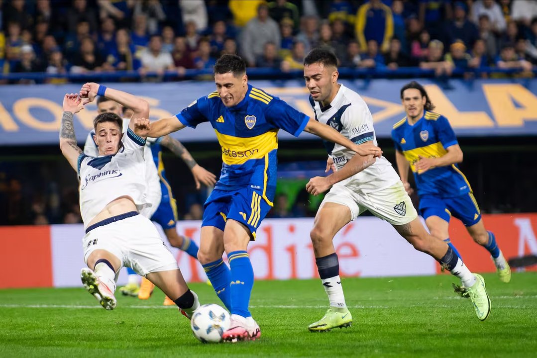 Vélez y Boca se enfrentan por el Torneo Apertura
