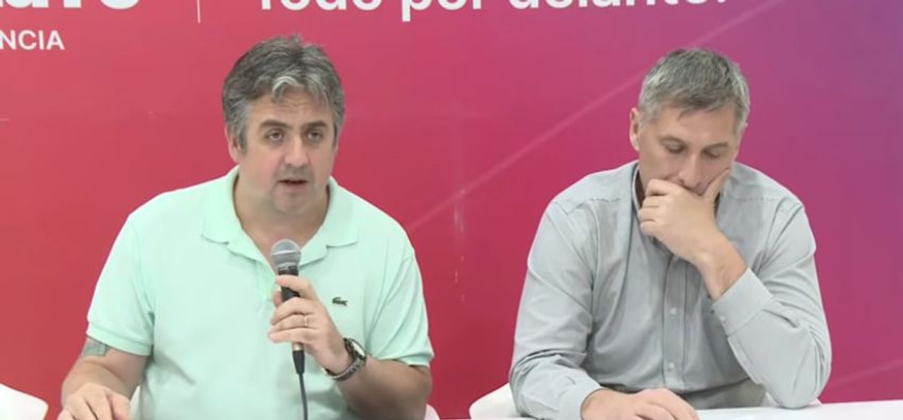 Pablo Cococcioni durante una conferencia de prensa en Santa Fe
