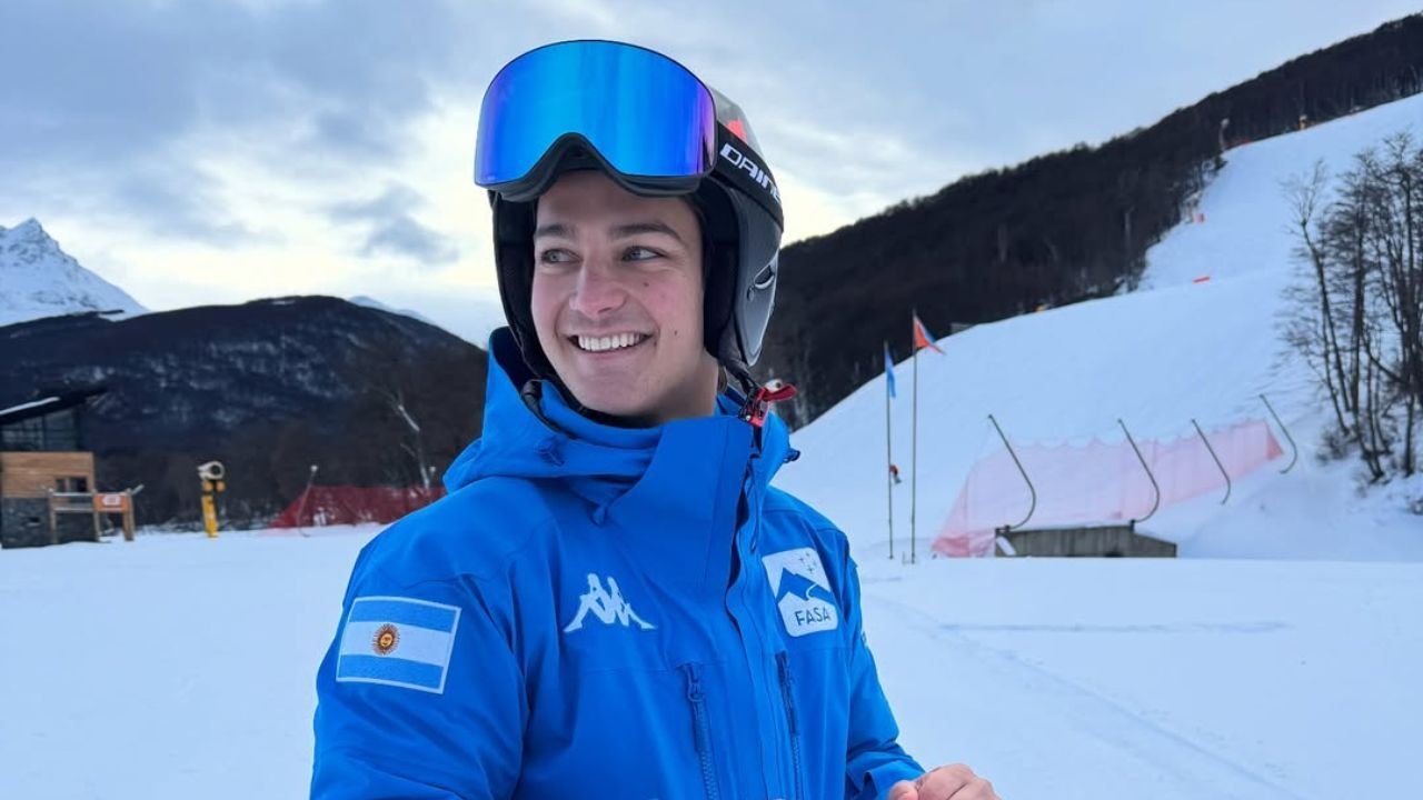 Tiziano Gravier compitiendo en esquí alpino Súper-G
