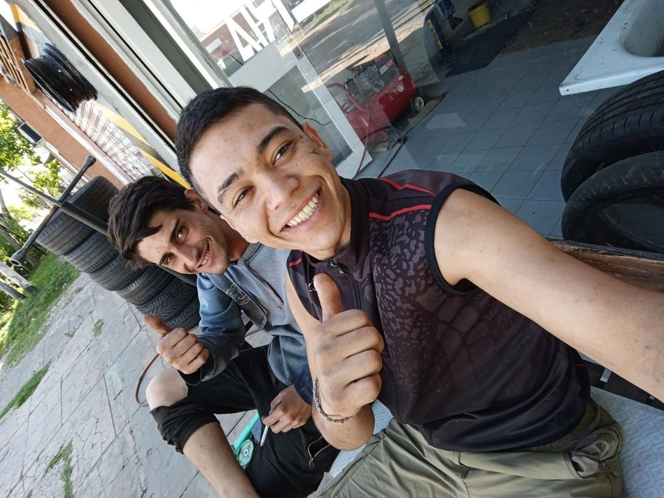 Zona donde fue hallado el cuerpo del joven en la autopista Buenos Aires-La Plata