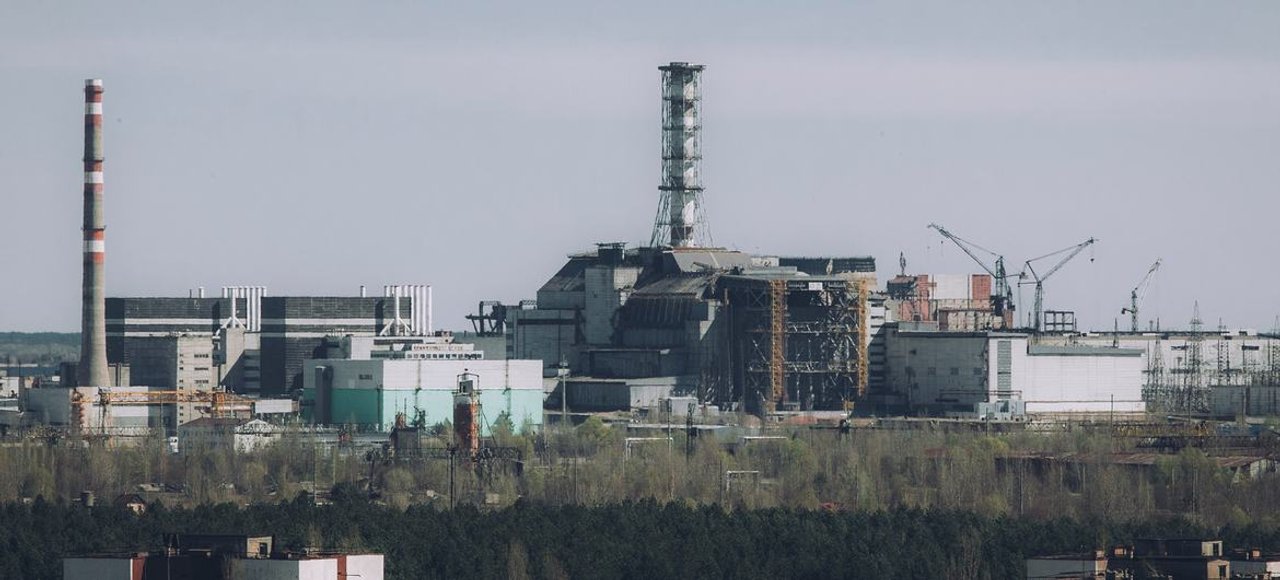 Central nuclear en Ucrania bajo tensión por daños en la red eléctrica