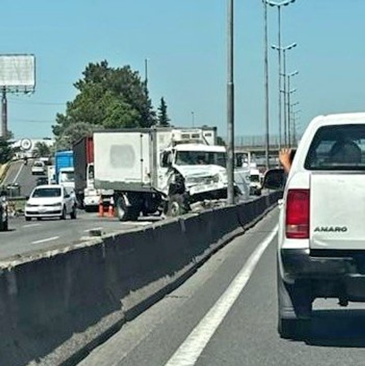 Choques en la autopista Panamericana con varios heridos