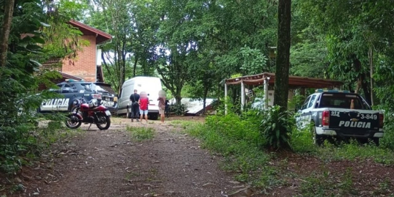 Peritajes policiales en el predio donde asesinaron al empresario en Misiones