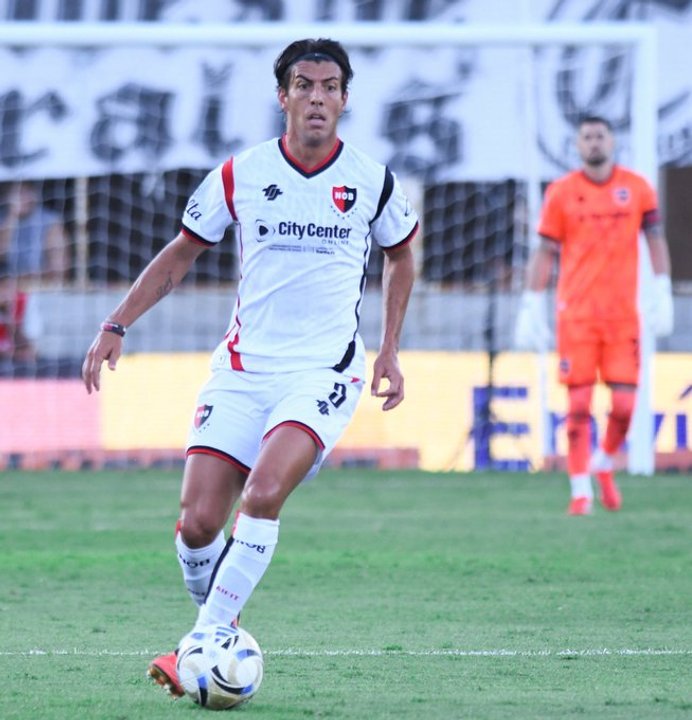 Newell’s y Deportivo Riestra igualan 1-1 en el Guillermo Laza