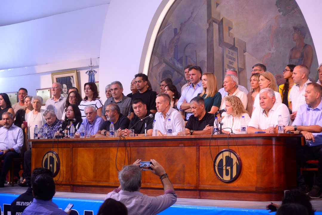 La CGT vuelve a mostrar músculo en una marcha por el Día del Trabajador