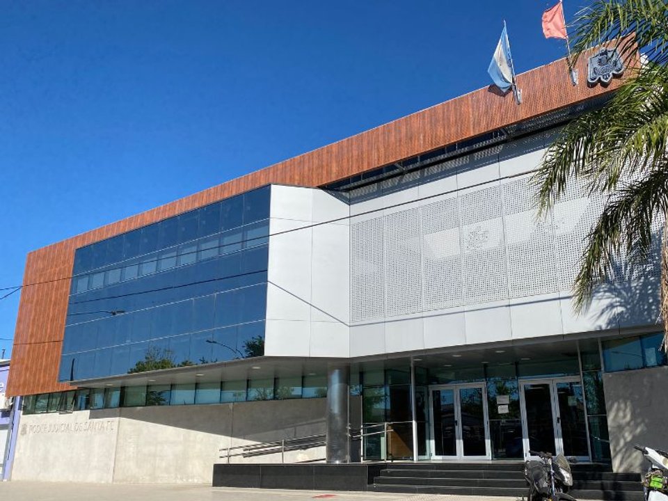 Edificio judicial donde se investiga un caso de grooming en Santa Fe