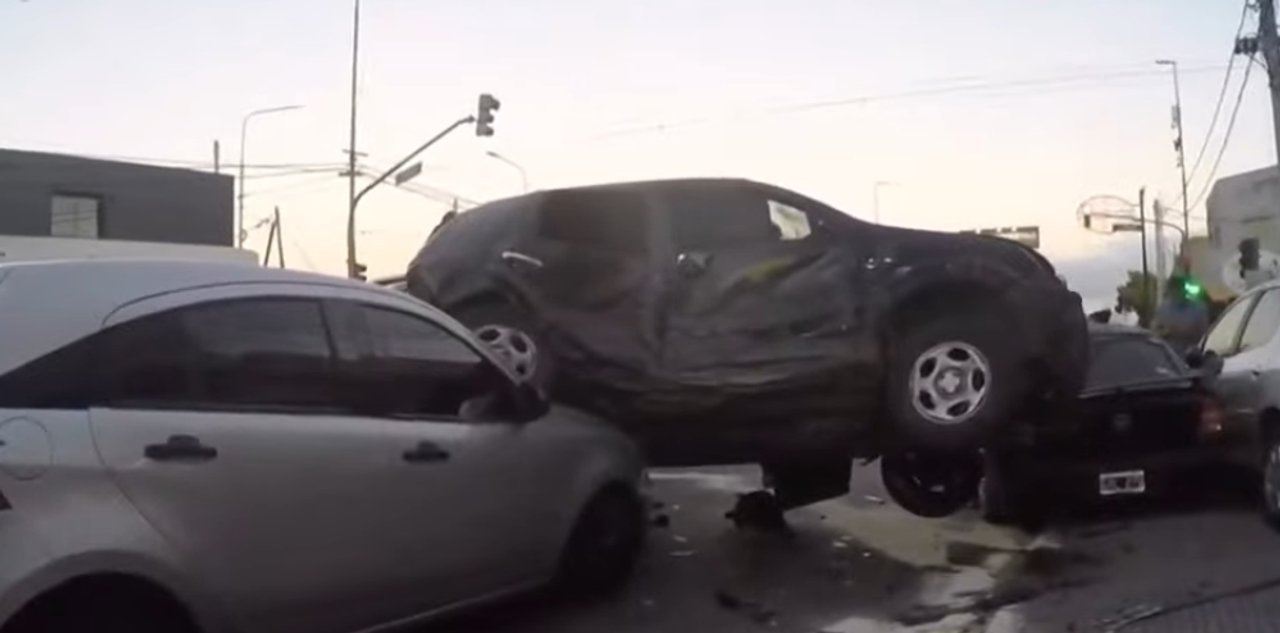 Choque en cadena de siete autos en Quilmes