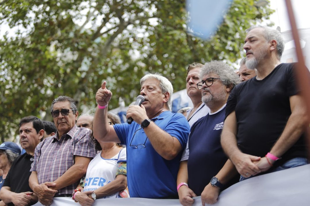 Dirigentes sindicales de la UOM y gremios aliados en reunión por medidas de fuerza