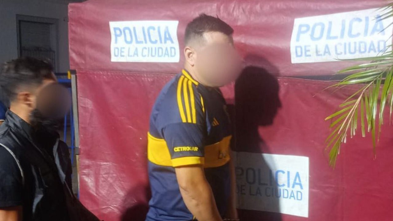 Operativo policial en los accesos a La Bombonera durante el partido entre Boca y Racing