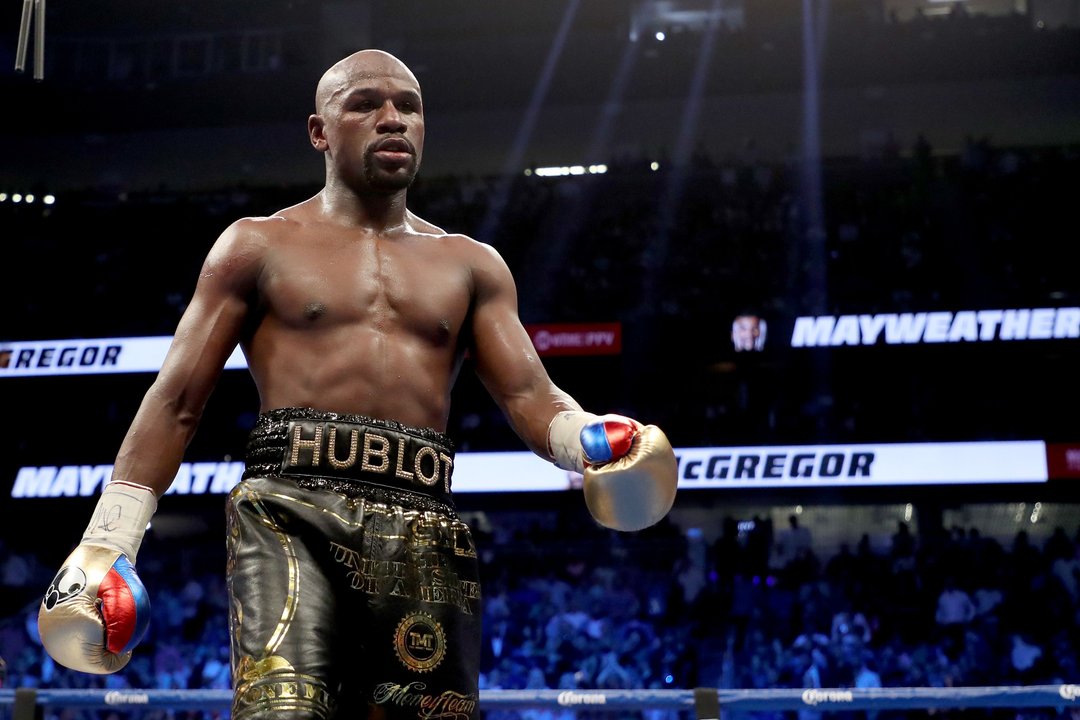 Floyd Mayweather anuncia su regreso al boxeo profesional