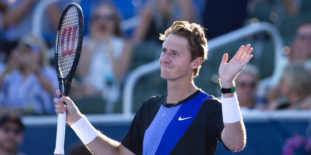 Sebastian Korda levanta el trofeo en el ATP 250 de Delray Beach