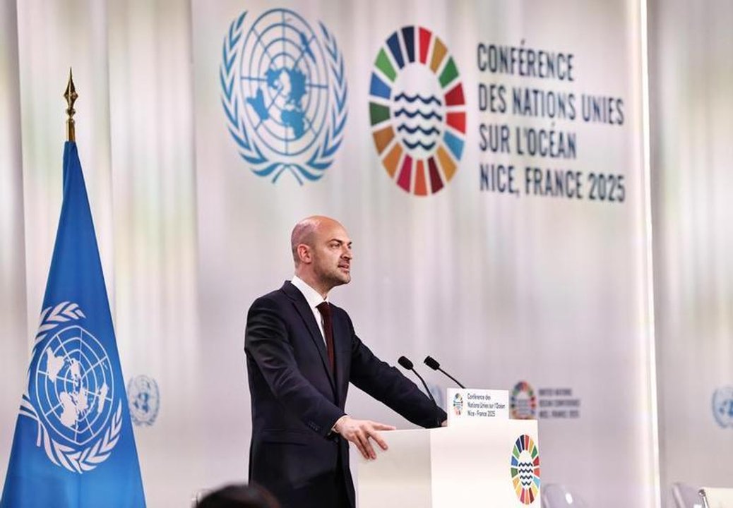 El canciller francés Jean-Noel Barrot durante una conferencia de prensa