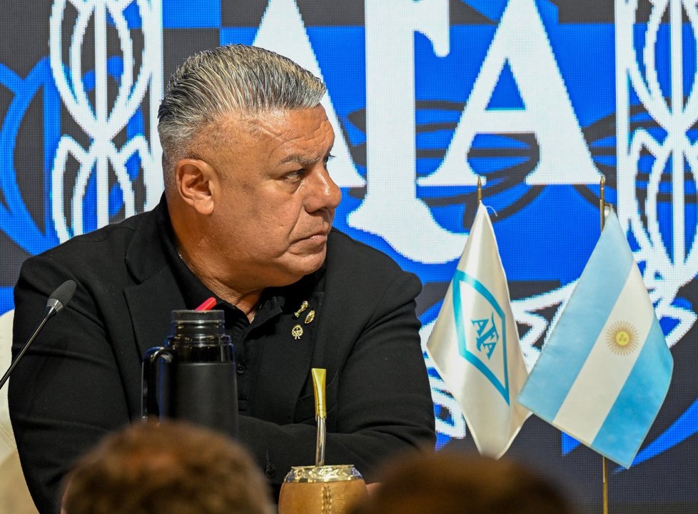 Riquelme podría proteger a Tapia durante el amistoso en La Bombonera