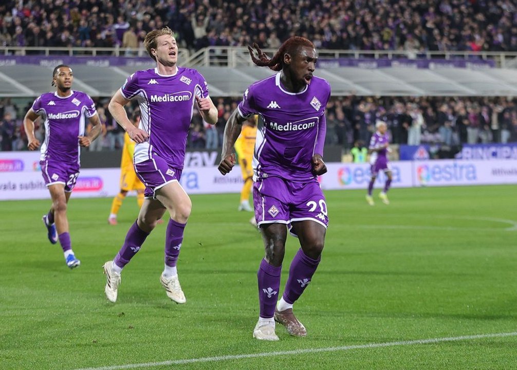 Fiorentina celebra el gol del triunfo ante Pisa en la Serie A