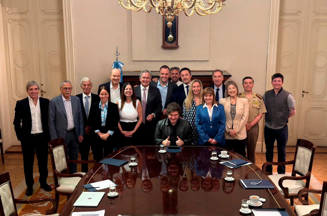 Javier Milei encabeza una reunión de Gabinete en Casa Rosada
