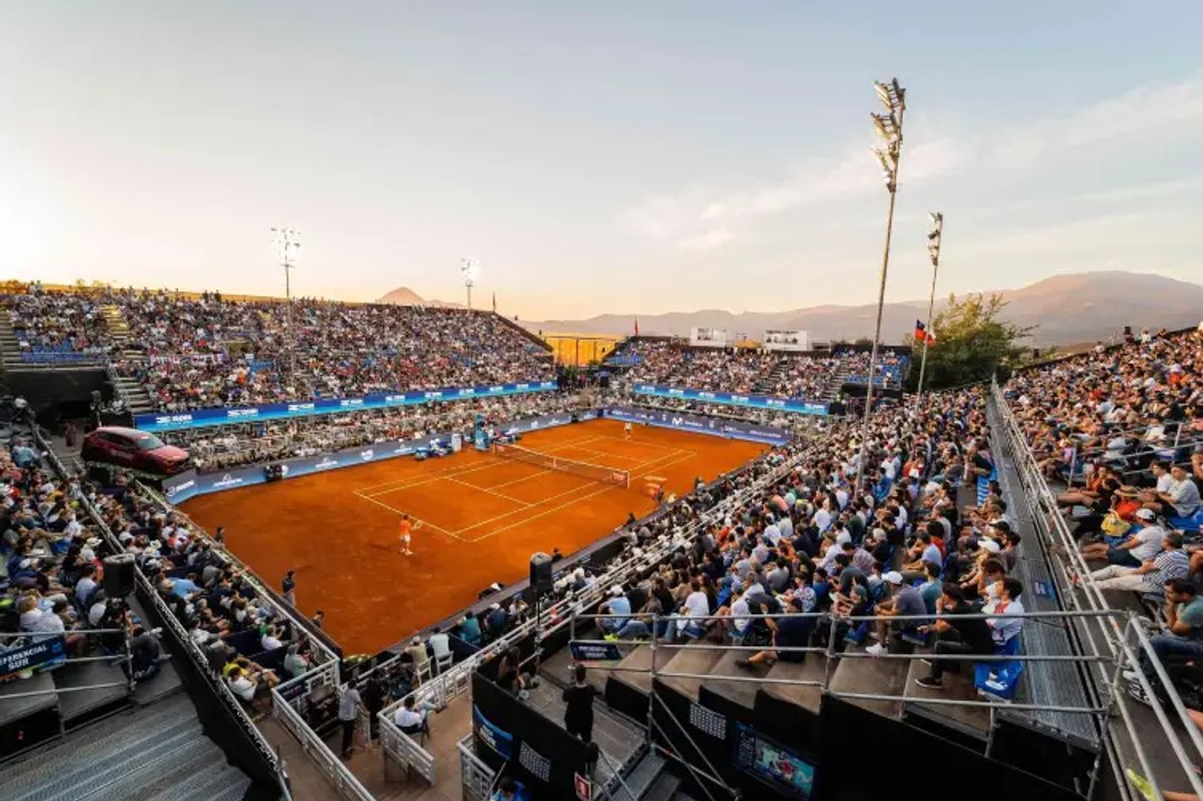 Tenistas argentinos en acción en el ATP de Santiago