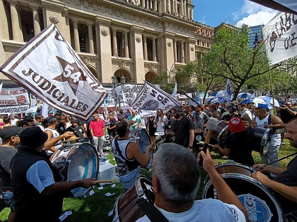 Movilización de trabajadores judiciales frente a Tribunales