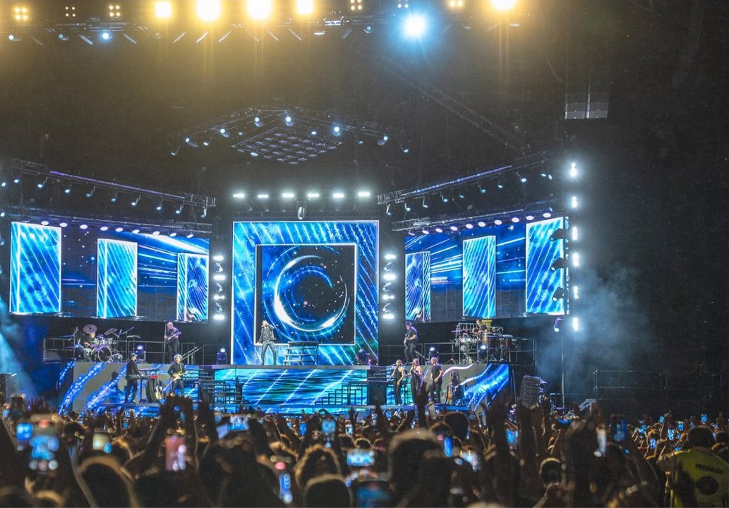 Chayanne en vivo en el Movistar Arena de Buenos Aires