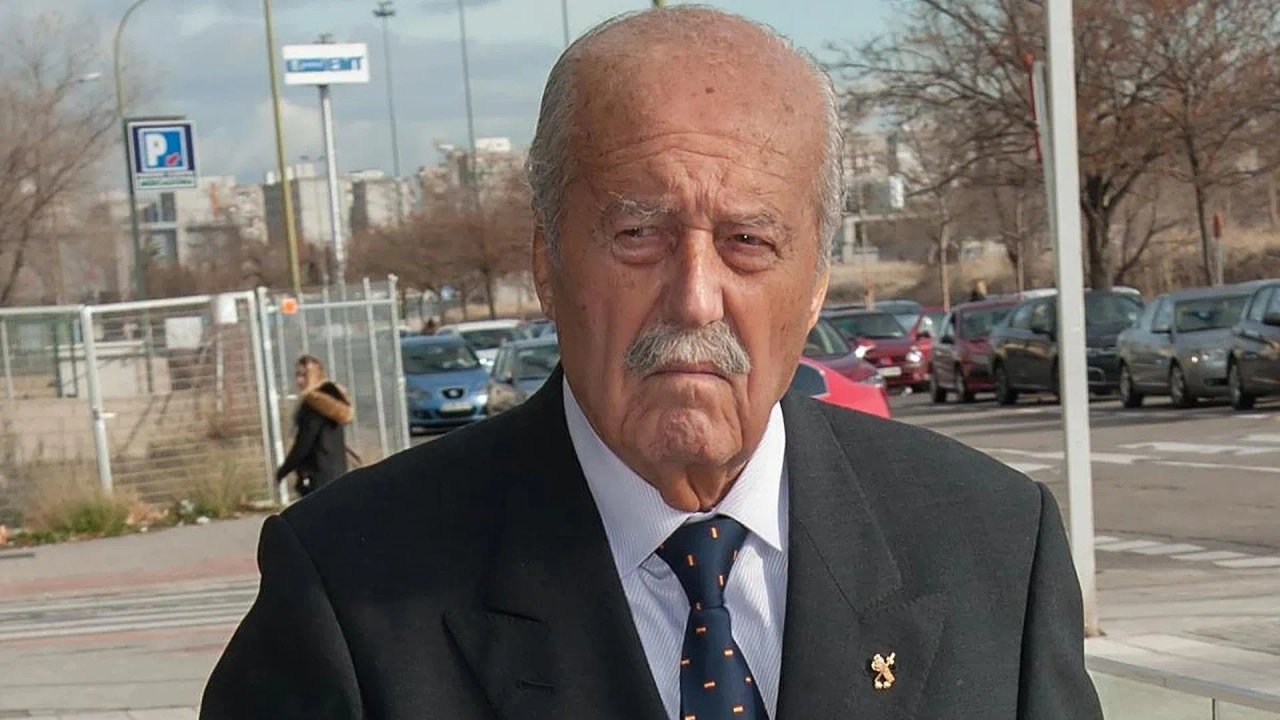 Antonio Tejero durante el intento de golpe del 23F en España