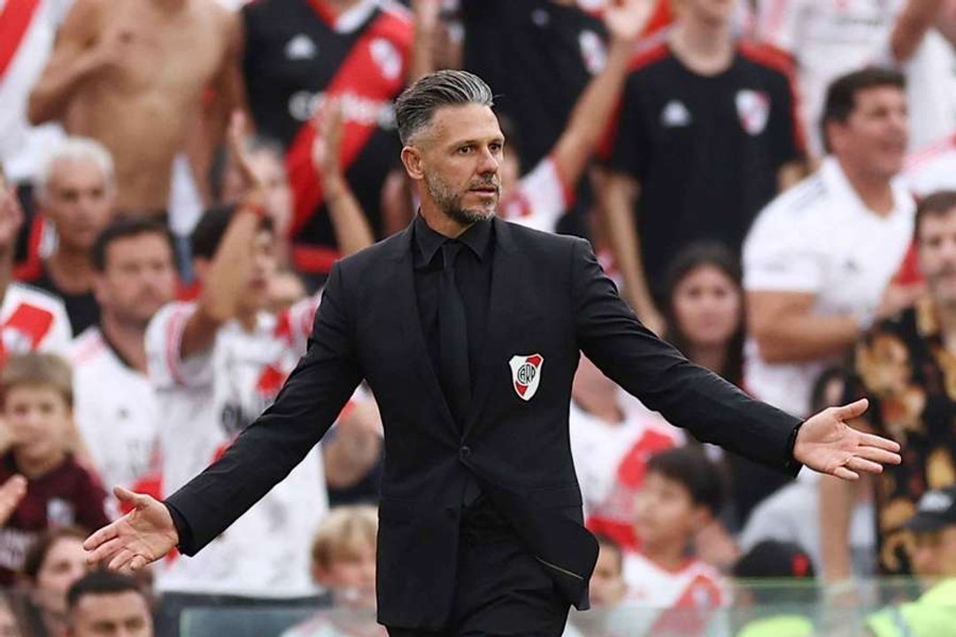 Martín Demichelis durante su etapa como entrenador de River Plate