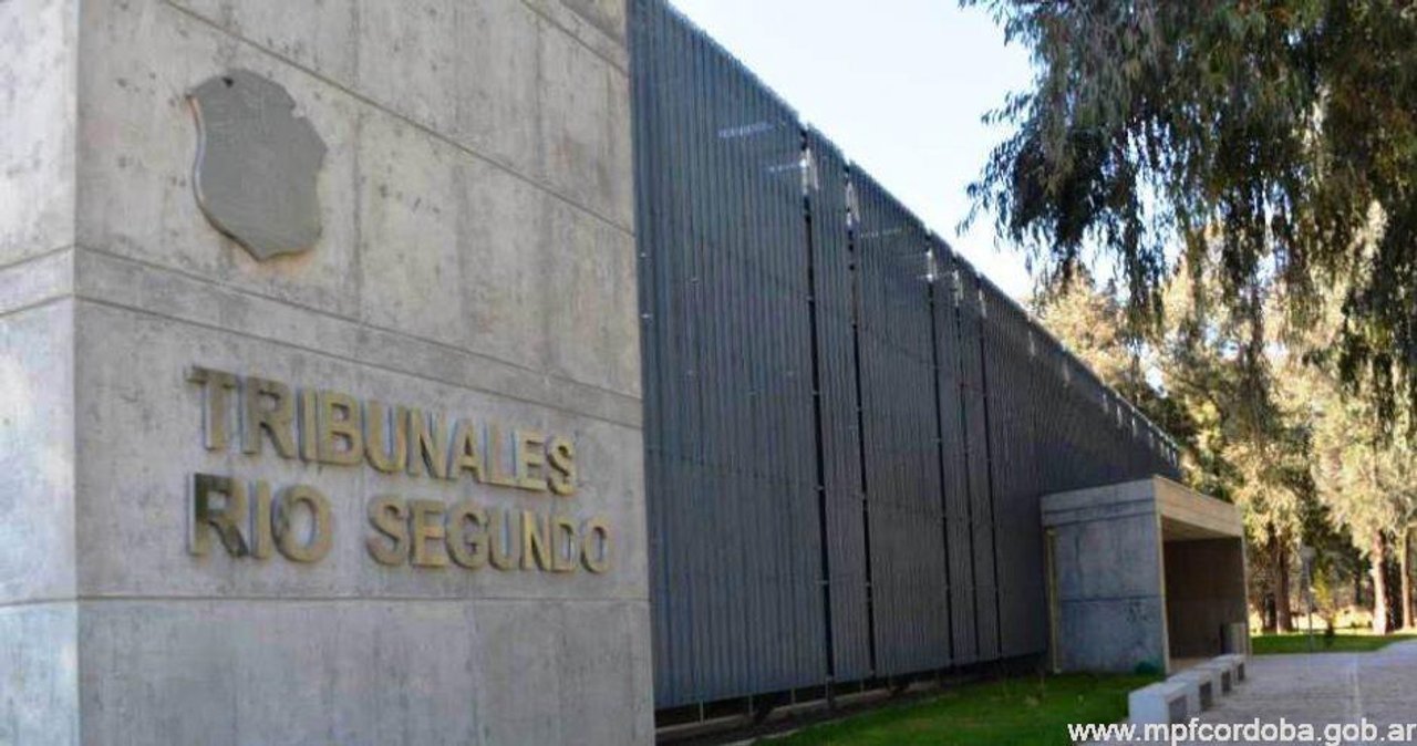 Detención de dos peritos oficiales acusadas de pedir dinero a un condenado por homicidio en Córdoba