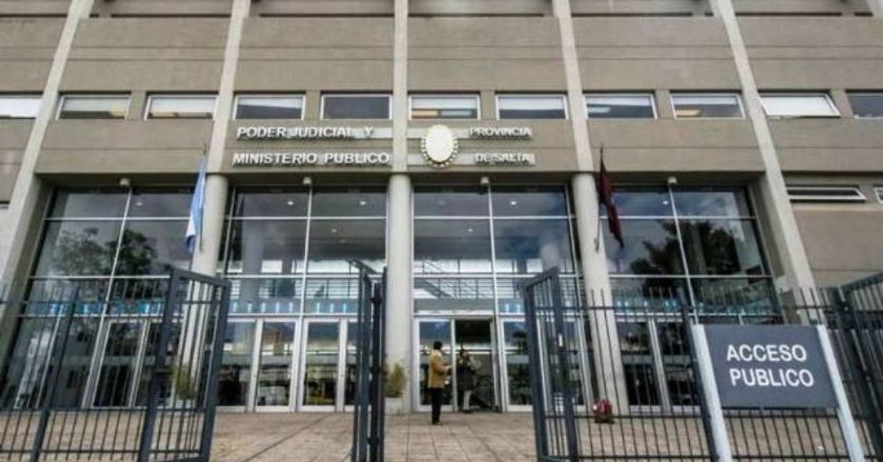 Docentes imputados por usar certificados falsos para sumar puntaje en Salta