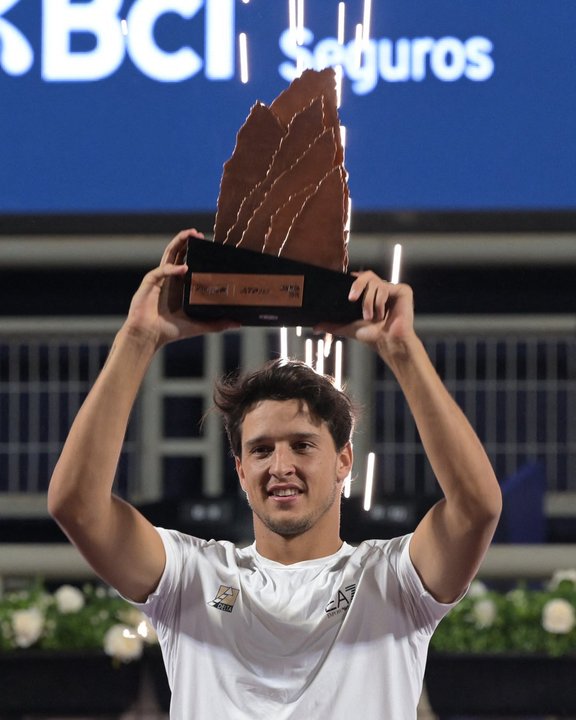 Luciano Darderi campeón del ATP 250 de Santiago de Chile