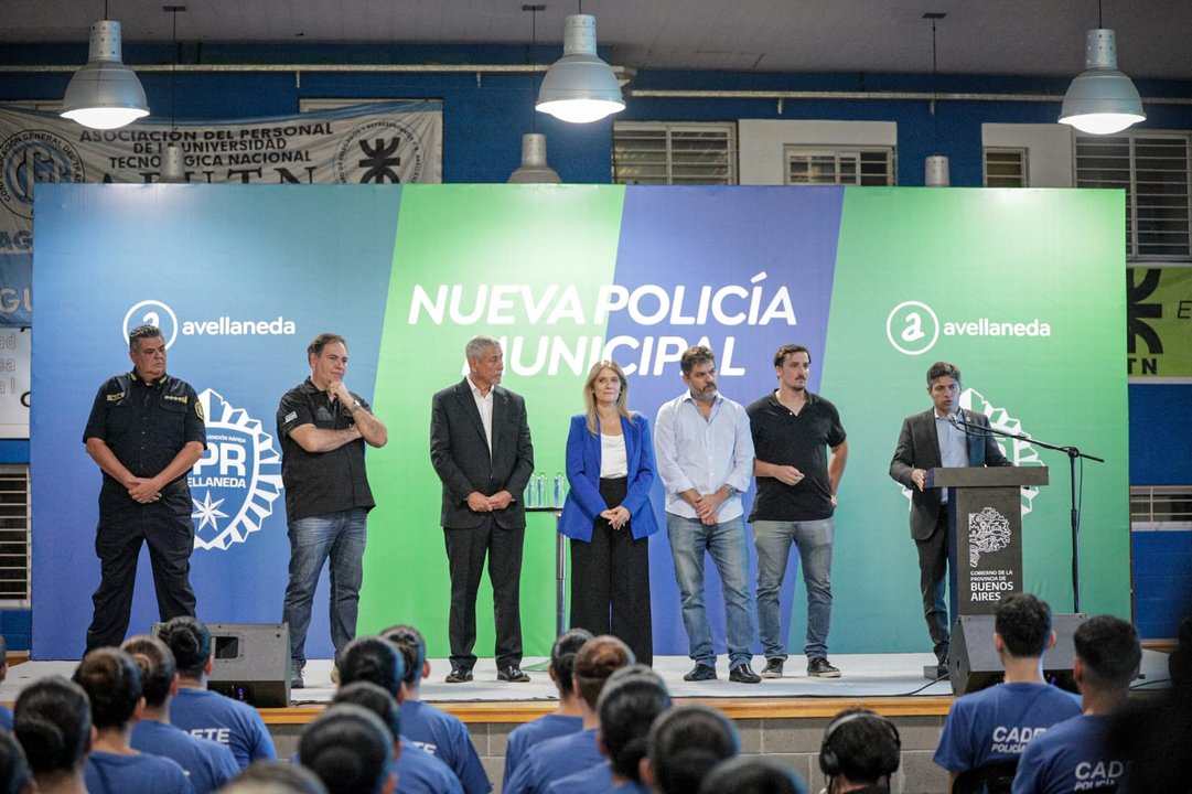 Acto de lanzamiento de la Policía Municipal de Avellaneda