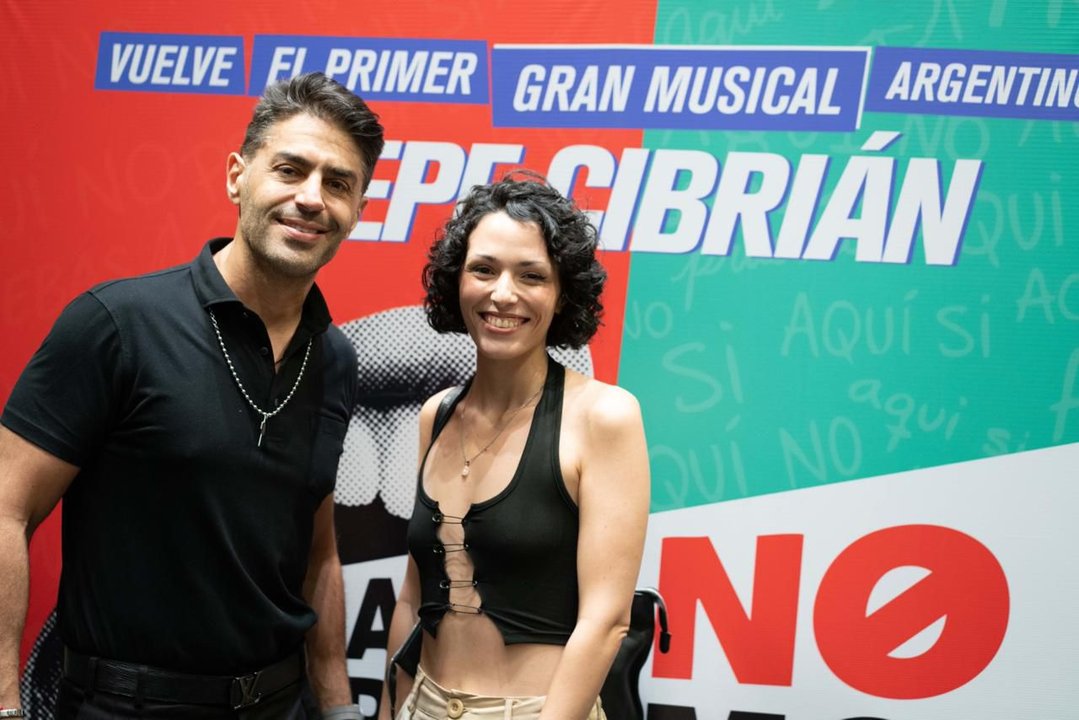 Alejandro Cupitó y Julieta Gelmini en su primera salida pública
