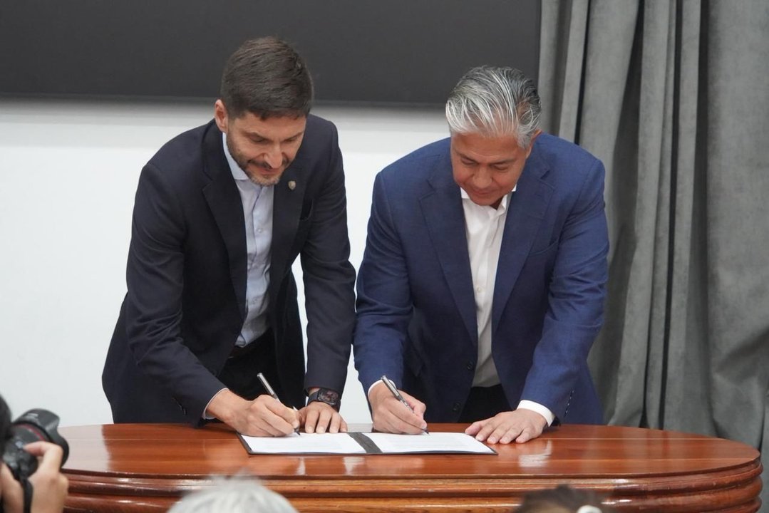 Pullaro y Figueroa firman acuerdo por proveedores de Vaca Muerta