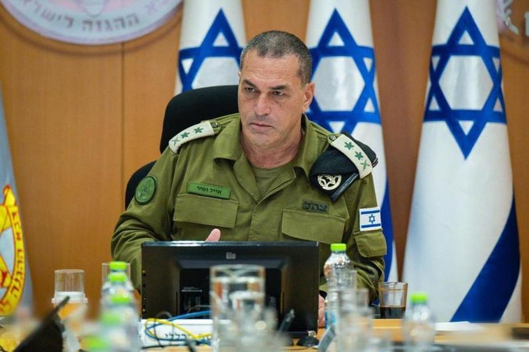 Aviones de combate israelíes en operación militar sobre Medio Oriente