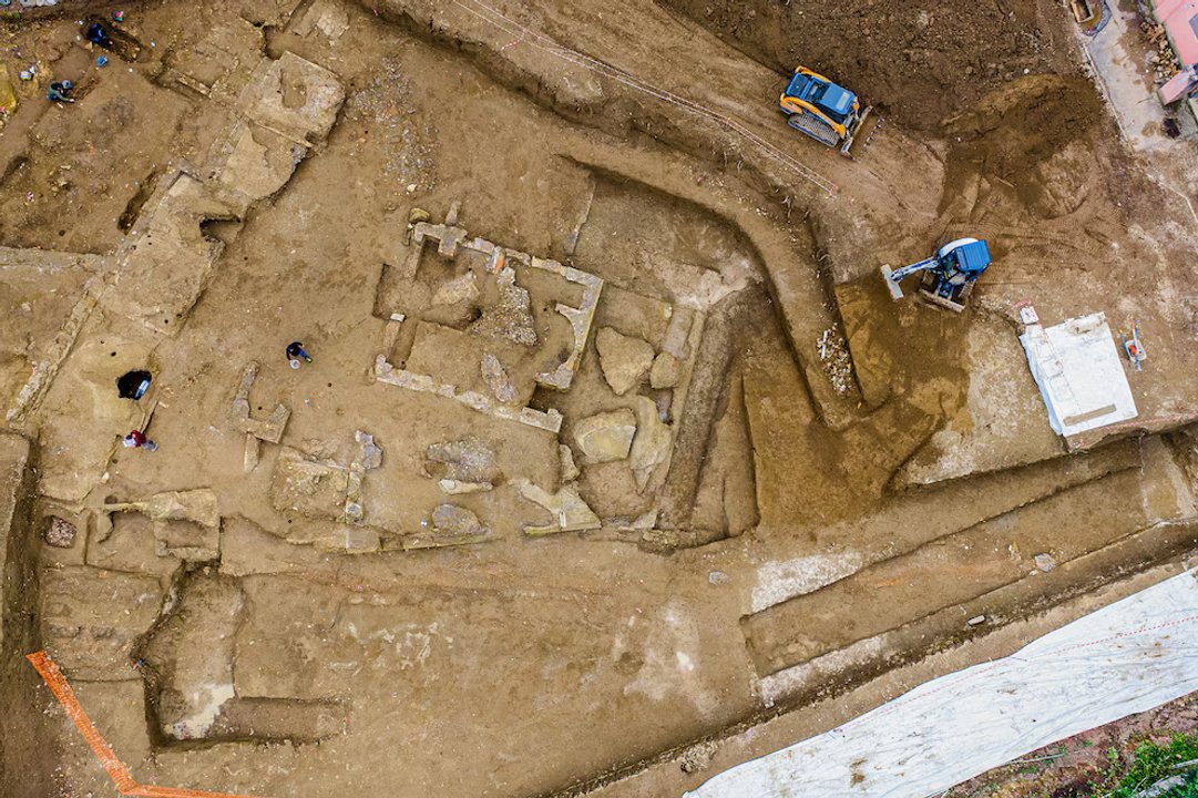 Excavaciones en la necrópolis romana junto a la Basílica de San Pablo Extramuros