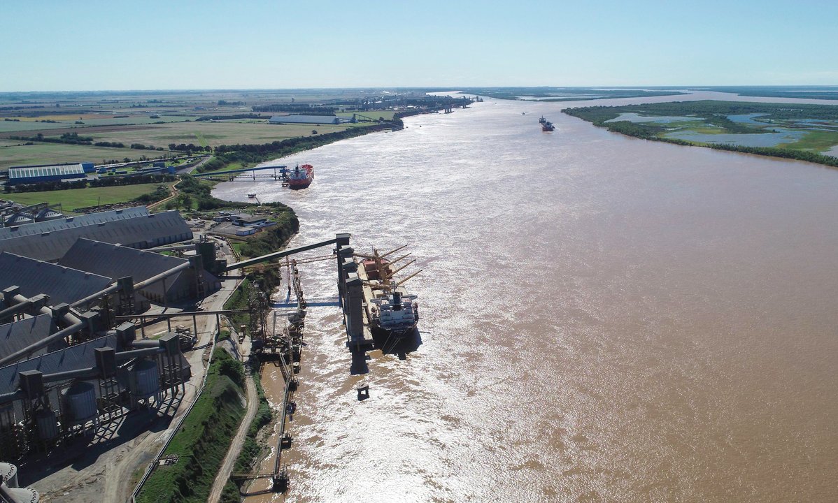 Hidrovía: avanza la privatización y quedan dos gigantes globales en carrera tras la evaluación técnica