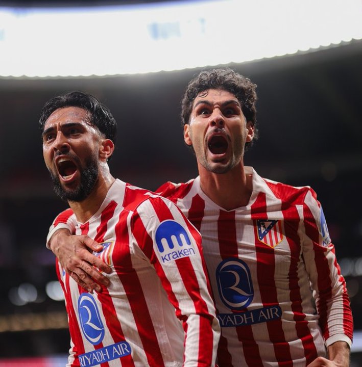 Nicolás González festeja su gol para Atlético de Madrid ante Real Sociedad