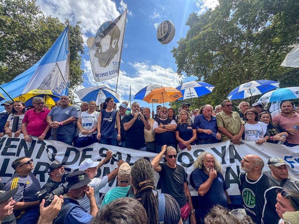 Referentes gremiales del Frente de Sindicatos Unidos de la CGT