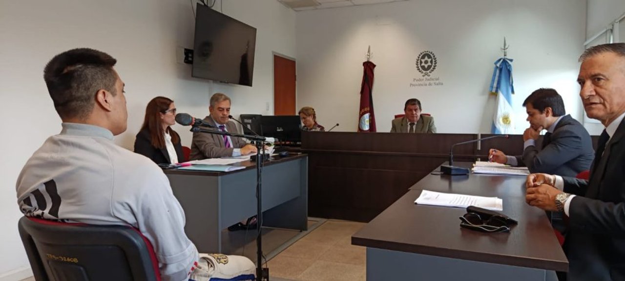Fachada de una sede judicial en Salta