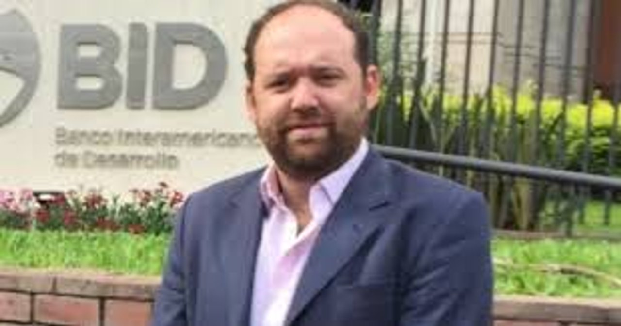 Javier Milei junto a funcionarios del área de Justicia