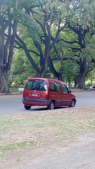 Patrullero policial en La Plata, imagen ilustrativa