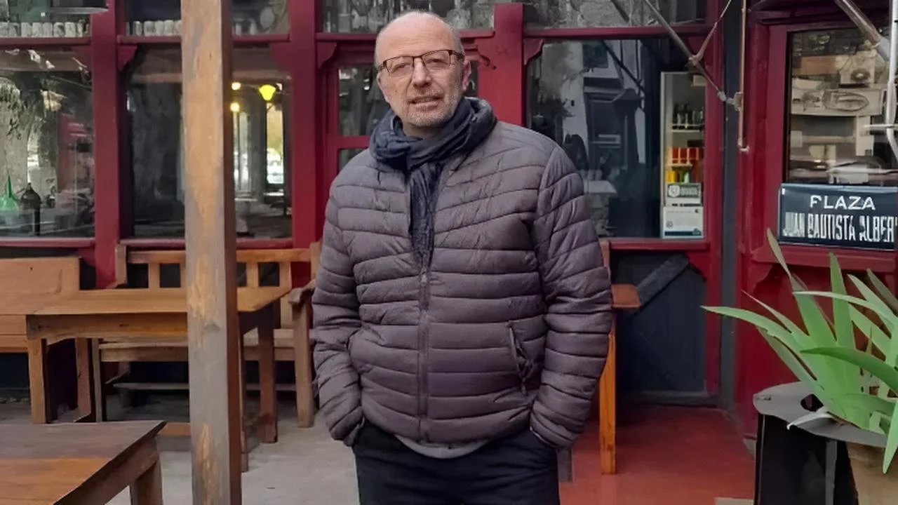 Fachada de un consultorio odontológico donde se investiga una muerte en quirófano