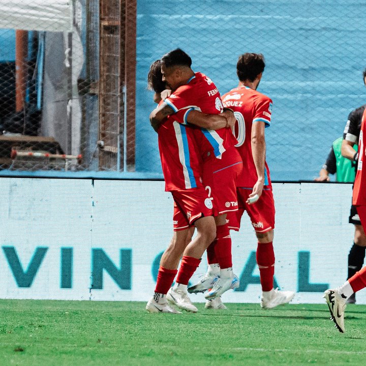 Belgrano celebra el triunfo ante Estudiantes de Río Cuarto