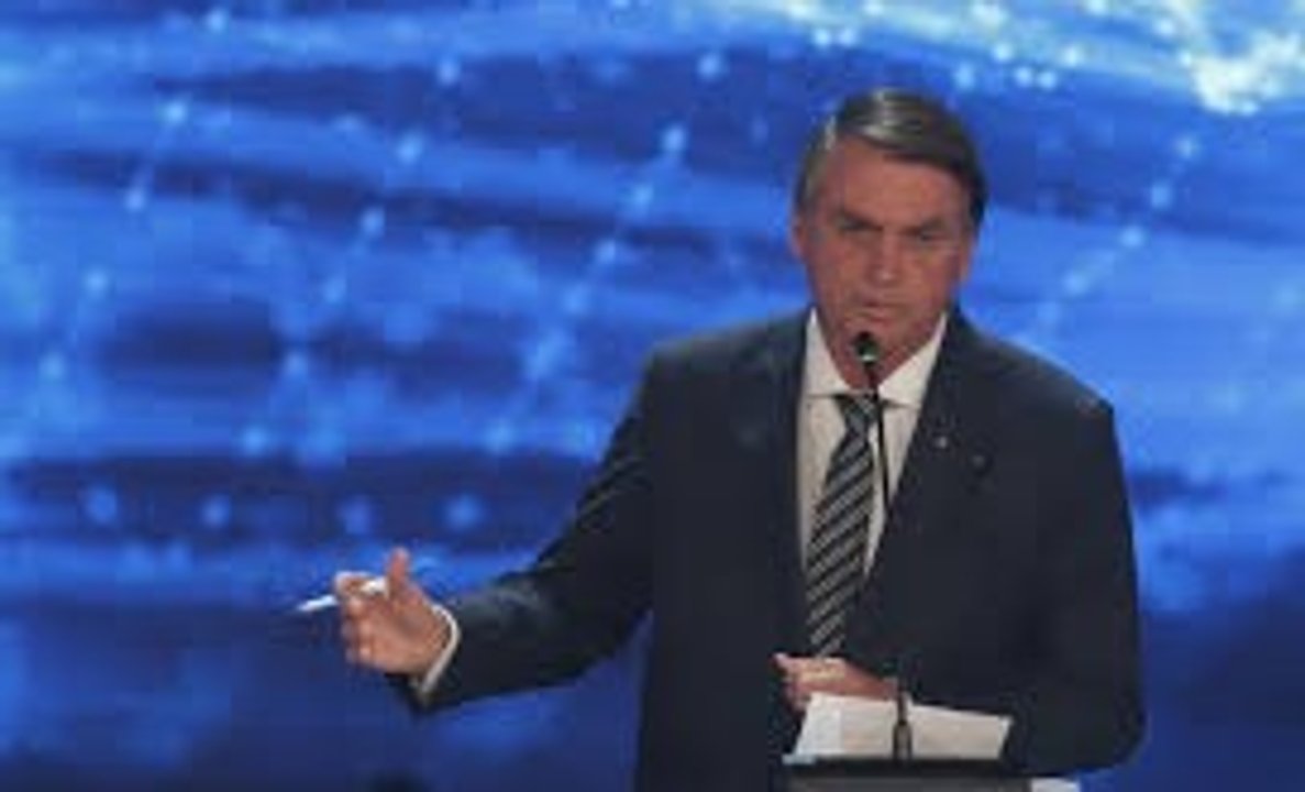El expresidente Jair Bolsonaro internado en terapia intensiva en Brasilia
